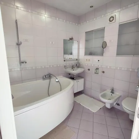 Apartment V&v Dzelzavas