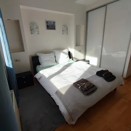 V&v Dzelzavas Long Term Lägenhet *